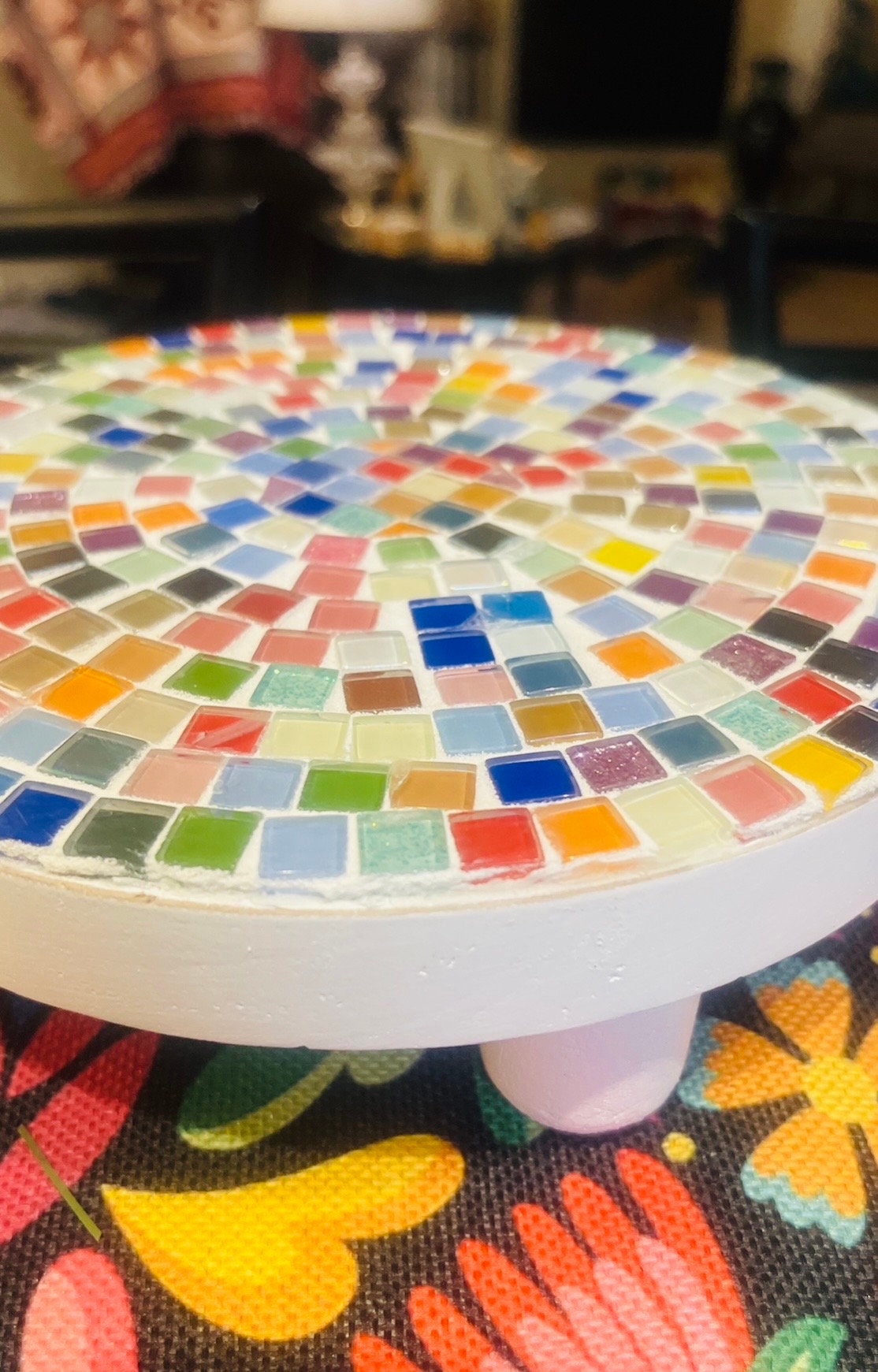 Plant Stand White, Handmade Round Plant Stand, Mosaic Plant Riser, Unique White Plant Stand, Medium White, FREE SHIPPING