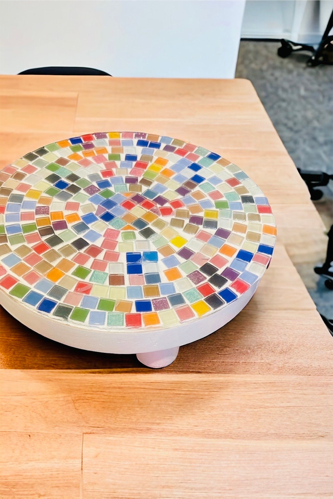 Plant Stand White, Handmade Round Plant Stand, Mosaic Plant Riser, Unique White Plant Stand, Medium White, FREE SHIPPING